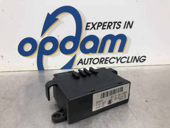 Begagnade Elspegelmodul BMW 3 serie (E46/2) 325 Ci 24V Pris € 21,00 Marginaltabell erbjuds av Gebr Opdam B.V.