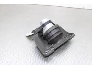 Usados Soporte de motor Volvo XC90 II 2.0 T8 16V Twin Engine AWD Precio de solicitud ofrecido por Gebr Opdam B.V.