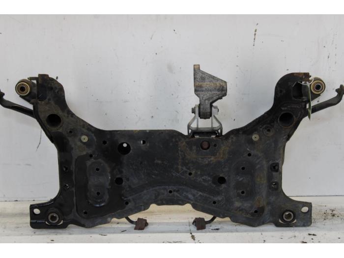 Subframe from a Ford Focus 2 Wagon 1.8 16V 2010