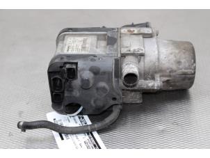 Usados Bomba de agua Volkswagen Touran (1T1/T2) 1.9 TDI 105 Euro 3 Precio de solicitud ofrecido por Gebr Opdam B.V.