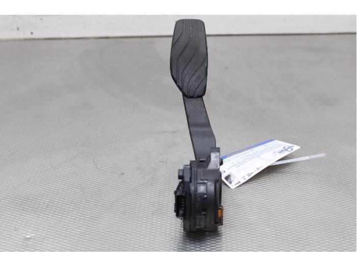 Begagnade Gaspedalsensor Nissan Qashqai (J11) 1.2 DIG-T 16V Pris på förfrågan erbjuds av Gebr Opdam B.V.