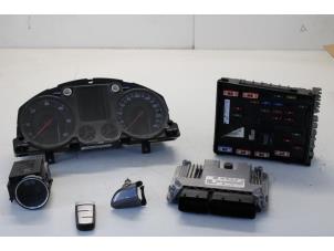 Usados Cilindro de juego de cerraduras (completo) Volkswagen Passat (3C2) Precio de solicitud ofrecido por Gebr Opdam B.V.