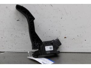 Gaspedalposition Sensor van een Volkswagen Golf VII (AUA) 1.6 TDI BlueMotion 16V 2013