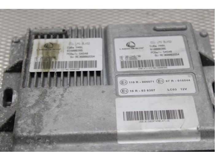 Usados Módulo GLP Dacia Logan MCV II/III/Sandero Wagon 0.9 TCE 12V LPG Precio € 85,00 Norma de margen ofrecido por Gebr Opdam B.V.