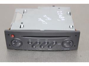 Used Radio CD player Renault Clio III (BR/CR) 1.4 16V Price on request offered by Gebr Opdam B.V.