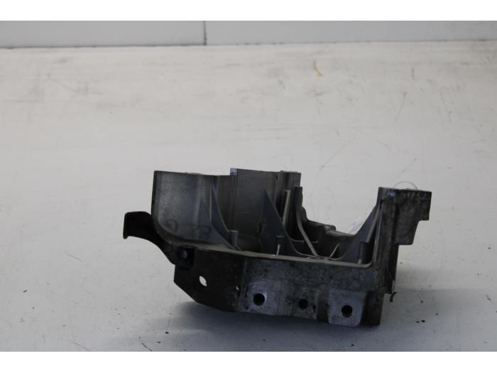 Used Engine mount Volkswagen Golf VII (AUA) 1.4 TSI BlueMotion Technology 125 16V Price on request offered by Gebr Opdam B.V.
