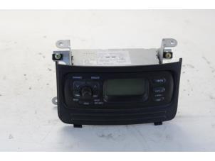 Usados Controlador de pantalla multimedia Toyota Yaris Verso (P2) 1.3 16V Precio de solicitud ofrecido por Gebr Opdam B.V.