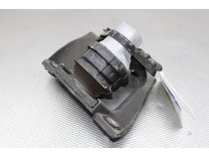 Usados Soporte de motor Volvo XC90 II Precio de solicitud ofrecido por Gebr Opdam B.V.