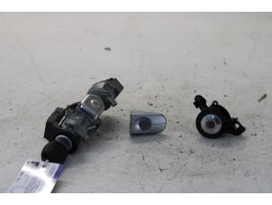 Used Set of cylinder locks (complete) Ford Focus C-Max 1.8 16V Price on request offered by Gebr Opdam B.V.