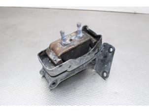 Used Engine mount Iveco New Daily VI 35C18, 40C18, 50C18, 65C18, 70C18, 35S18 Price on request offered by Gebr Opdam B.V.