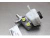 Master cylinder from a BMW 1 serie (F20), 2011 / 2019 120d TwinPower Turbo 2.0 16V, Hatchback, 4-dr, Diesel, 1.995cc, 140kW (190pk), RWD, B47D20A, 2015-03 / 2019-06, 1S71; 1S72 2015