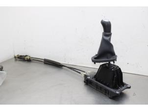 Used Gearbox shift cable Dacia Duster (HS) 1.6 16V Price € 75,00 Margin scheme offered by Gebr Opdam B.V.
