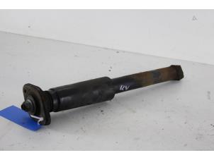 Used Fronts shock absorber, left Smart Cabrio 0.6 Turbo i.c. Price on request offered by Gebr Opdam B.V.