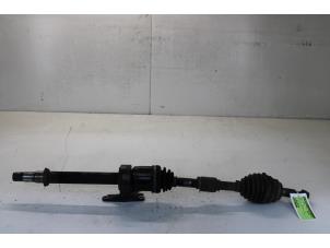 Used Front drive shaft, right Toyota Corolla Verso (R10/11) 2.2 D-4D 16V Cat Clean Power Price € 40,00 Margin scheme offered by Gebr Opdam B.V.