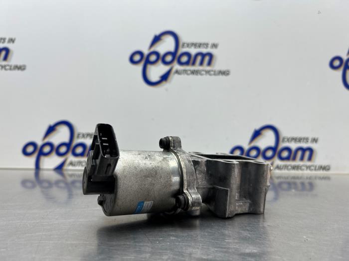 Usagé Valve RGE Toyota Corolla Verso (R10/11) 2.2 D-4D 16V Cat Clean Power Prix € 42,00 Règlement à la marge proposé par Gebr Opdam B.V.