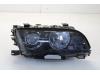 Headlight, right from a BMW 3 serie (E46/4), Saloon, 1997 / 2005 2001