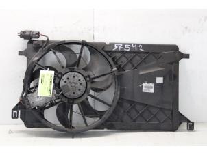 Usagé Ventilateur moteur Ford Focus 2 Wagon 1.6 TDCi 16V 110 Prix € 75,00 Règlement à la marge proposé par Gebr Opdam B.V.