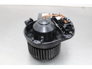 Begagnade Fläktmotor för uppvärmning och ventilation Mercedes A (W176) 1.6 A-180 16V Pris € 100,00 Marginaltabell erbjuds av Gebr Opdam B.V.