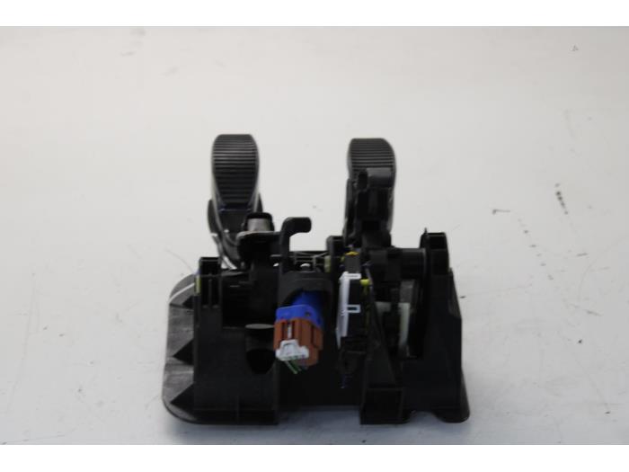 Set of pedals from a Fiat Panda (312) 0.9 TwinAir 60 2014