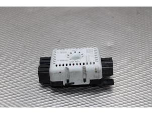Used Antenna Amplifier Seat Leon (5FB) 1.6 TDI Ecomotive 16V Price on request offered by Gebr Opdam B.V.