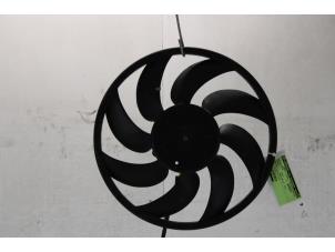 Used Fan motor Peugeot 206+ (2L/M) 1.1 XR,XS Price on request offered by Gebr Opdam B.V.