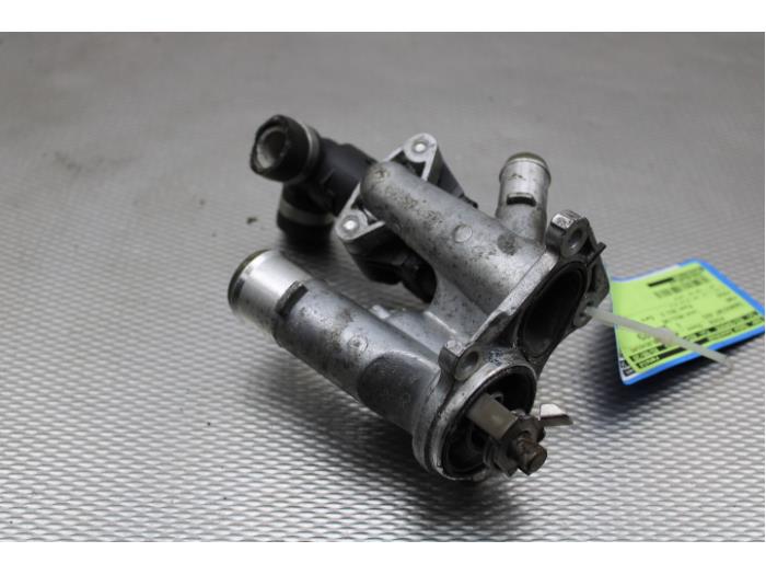 Thermostat housing Ford Focus III Wagon 1.6 SCTi 16V BM5G9K476AA JQDB