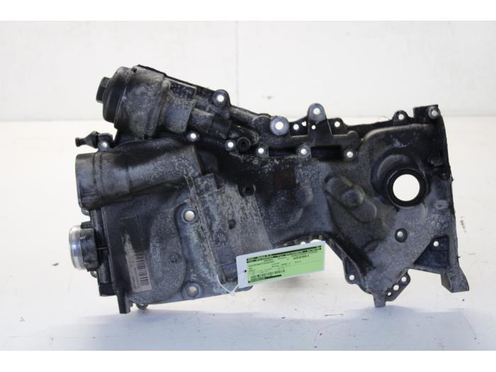 Usagé Couvercle de distribution Volkswagen Polo IV (9N1/2/3) 1.4 FSI 16V Prix sur demande proposé par Gebr Opdam B.V.