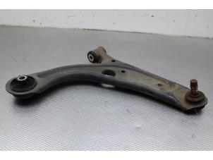 Used Front lower wishbone, right Lancia Ypsilon (312) 0.9 TwinAir 85 Price on request offered by Gebr Opdam B.V.