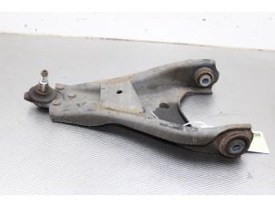 Used Front lower wishbone, left Dacia Duster (HS) 1.6 16V Price on request offered by Gebr Opdam B.V.
