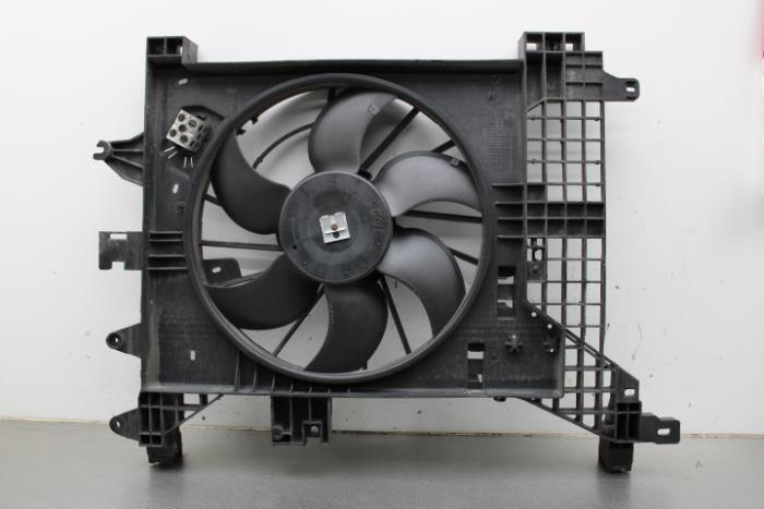 Cooling fans from a Dacia Duster (HS) 1.6 16V 2012