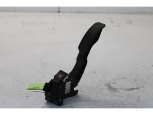 Used Throttle pedal position sensor Toyota Auris (E15) 1.6 Dual VVT-i 16V Price on request offered by Gebr Opdam B.V.