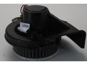 Used Heating and ventilation fan motor Volkswagen Fox (5Z) 1.2 Price € 30,00 Margin scheme offered by Gebr Opdam B.V.