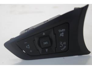 Used Steering wheel mounted radio control Opel Karl 1.0 12V Price on request offered by Gebr Opdam B.V.