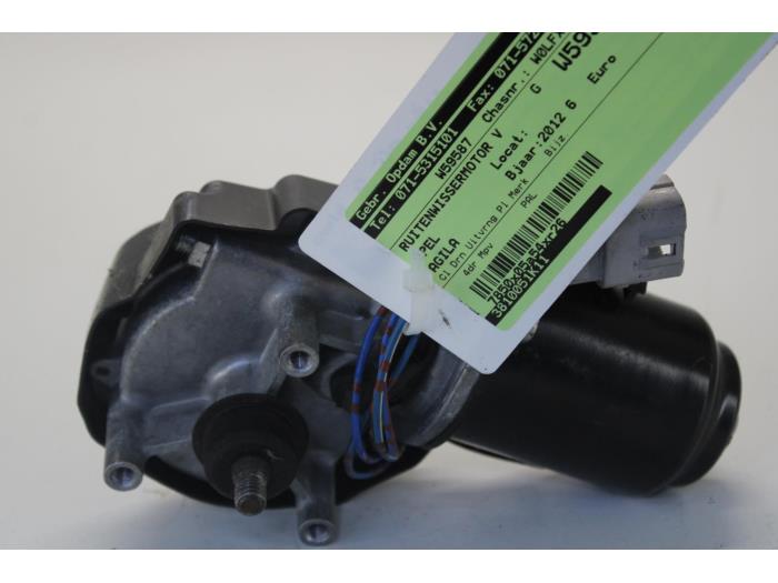 Front wiper motor from a Opel Agila (B) 1.0 12V 2012