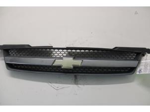 Używane Grill Chevrolet Kalos (SF48) 1.2 Cena na żądanie oferowane przez Gebr Opdam B.V.