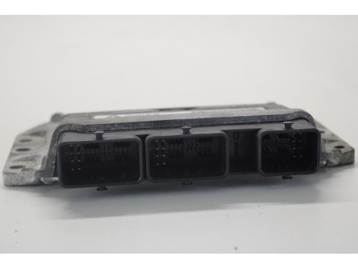 Used Engine management computer Renault Espace (JK) 2.0 16V Turbo Price on request offered by Gebr Opdam B.V.