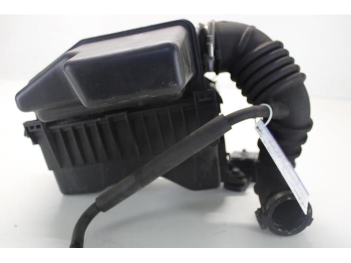Begagnade Luftfilterhus Smart Forfour (454) 1.1 12V Pris € 26,00 Marginaltabell erbjuds av Gebr Opdam B.V.