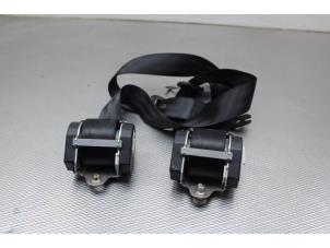 Usagé Kit ceinture de sécurité arrière Audi A3 Sportback (8VA/8VF) 1.8 TFSI 16V Prix € 70,00 Règlement à la marge proposé par Gebr Opdam B.V.