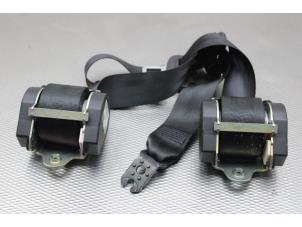 Used Set of seatbelts, rear seats Volkswagen Golf VII (AUA) 2.0 GTD 16V Price on request offered by Gebr Opdam B.V.