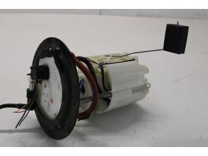 Usados Bomba de gasolina Mazda 5 (CR19) 1.8i 16V Precio de solicitud ofrecido por Gebr Opdam B.V.