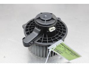Usados Motor de ventilador de calefactor Hyundai H-300 2.5 CRDi Precio de solicitud ofrecido por Gebr Opdam B.V.