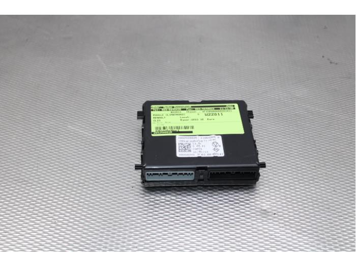 Module climatronic from a Renault Clio IV (5R) 0.9 Energy TCE 90 12V 2013