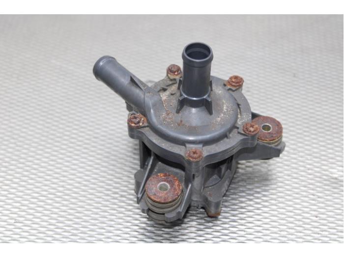 Begagnade Vattenpump Toyota Prius (ZVW3) 1.8 16V Pris € 42,00 Marginaltabell erbjuds av Gebr Opdam B.V.