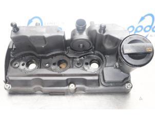 Usados Tapa de válvulas Volkswagen Polo V (6R) 1.2 TDI 12V BlueMotion Precio € 30,00 Norma de margen ofrecido por Gebr Opdam B.V.
