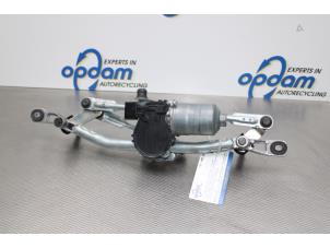 Used Wiper motor + mechanism Fiat 500X (334) 1.0 FireFly Turbo 120 12V Price € 75,00 Margin scheme offered by Gebr Opdam B.V.
