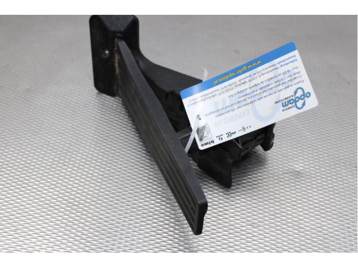 Gaspedalposition Sensor van een BMW 3 serie Touring (F31) 320i 2.0 16V 2013