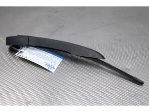 Used Rear wiper arm BMW 3 serie Touring (F31) 320i 2.0 16V Price on request offered by Gebr Opdam B.V.