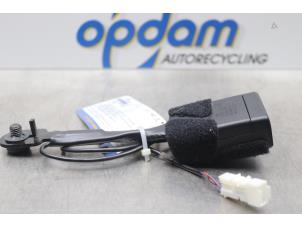 Used Front seatbelt buckle, right Mini Mini (F56) 1.2 12V One, One First Price on request offered by Gebr Opdam B.V.