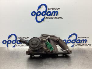 Usados Colector de escape Peugeot 206 SW (2E/K) 1.4 Precio € 75,00 Norma de margen ofrecido por Gebr Opdam B.V.