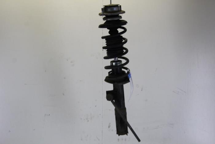 Front shock absorber rod, right from a Daihatsu Cuore (L251/271/276) 1.0 12V DVVT 2007
